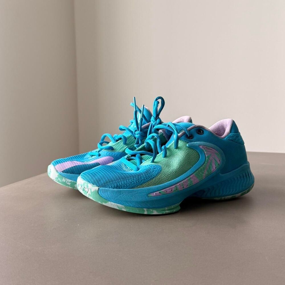 Nike Zoom Freak 4 "Birthstone" basketball shoes Youth Size 5